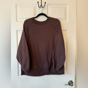 Woman’s Old Navy Crewneck sweatshirt (L)
